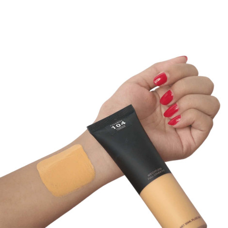 Guerniss 2-IN-1 Foundation+Concealer - 104