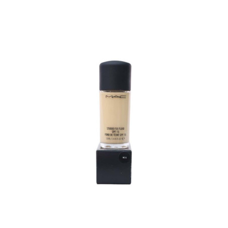 Mac Studio Fix Fluid SPF 15 - NC15