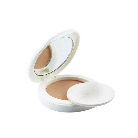 Lakme Perfect Radiance Compact Powder - 03 Golden sand